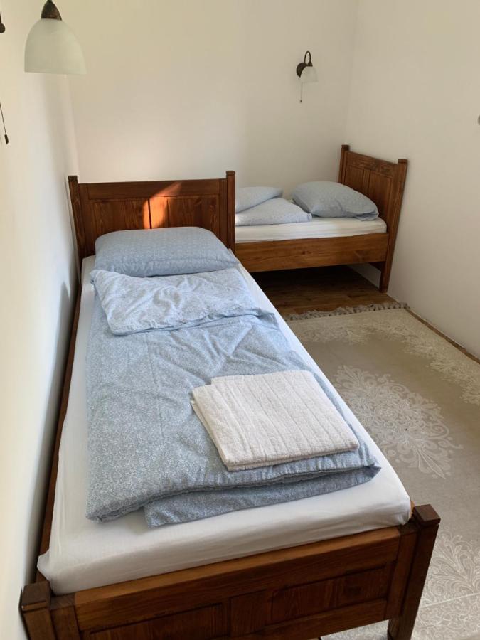 Szazesztendos Reveszhaz Apartman Szigetmonostor Exterior foto